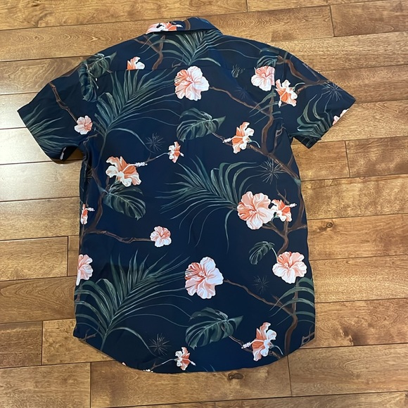 TeamLTD Living the Dream Flower button down short sleeve medium cotton shirt - Picture 5 of 7